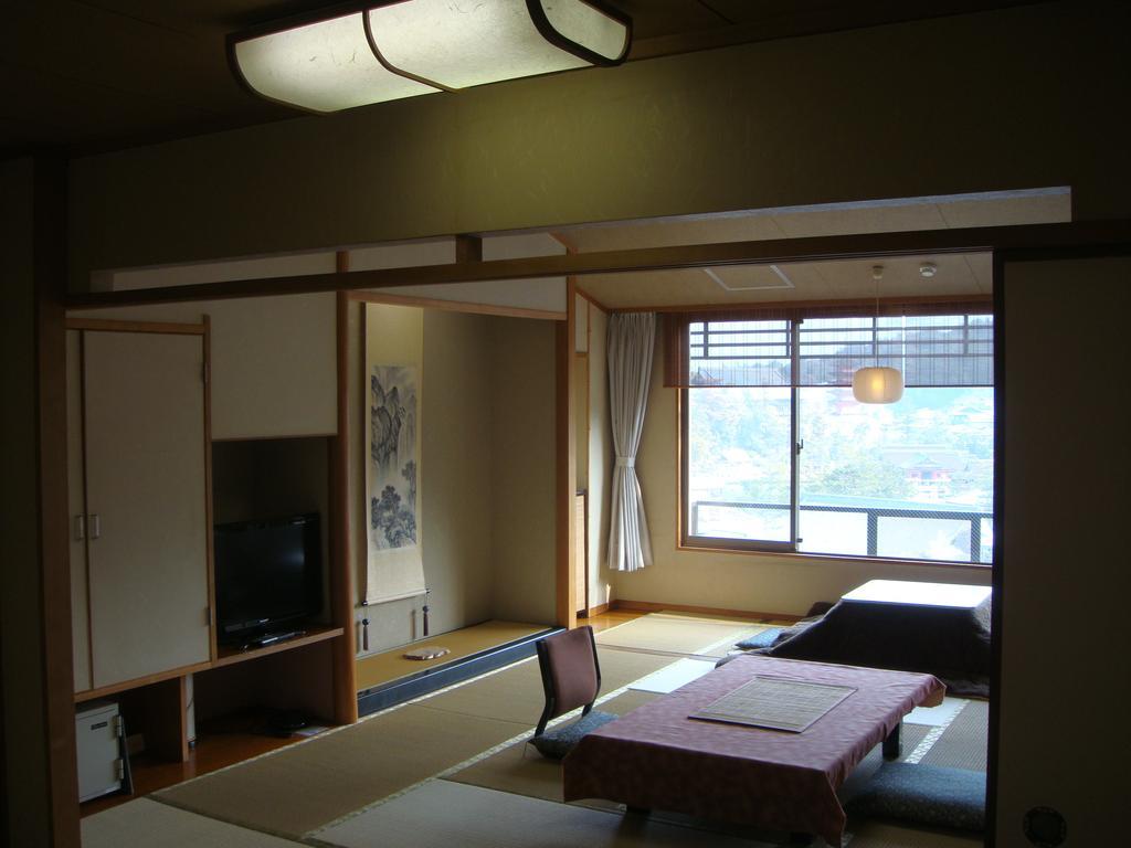 Hotel Jukeiso Hatsukaichi Zewnętrze zdjęcie